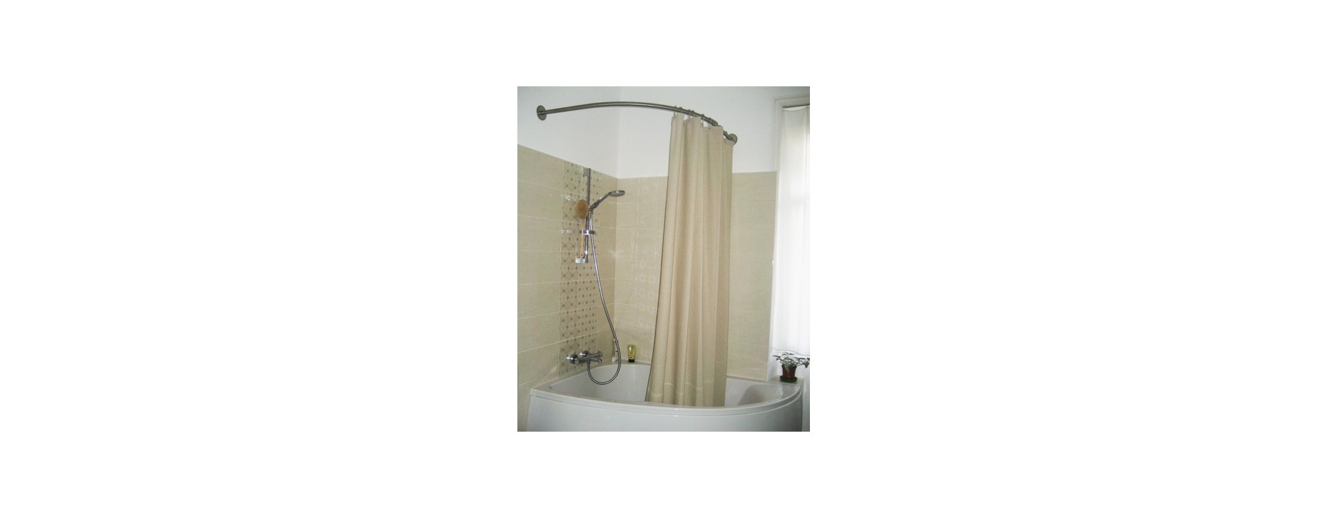 Baignoire asymétrique Micromega duo de Jacob Delafon et Baignoire asymétrique Micromega duo de Jacob Delafon et