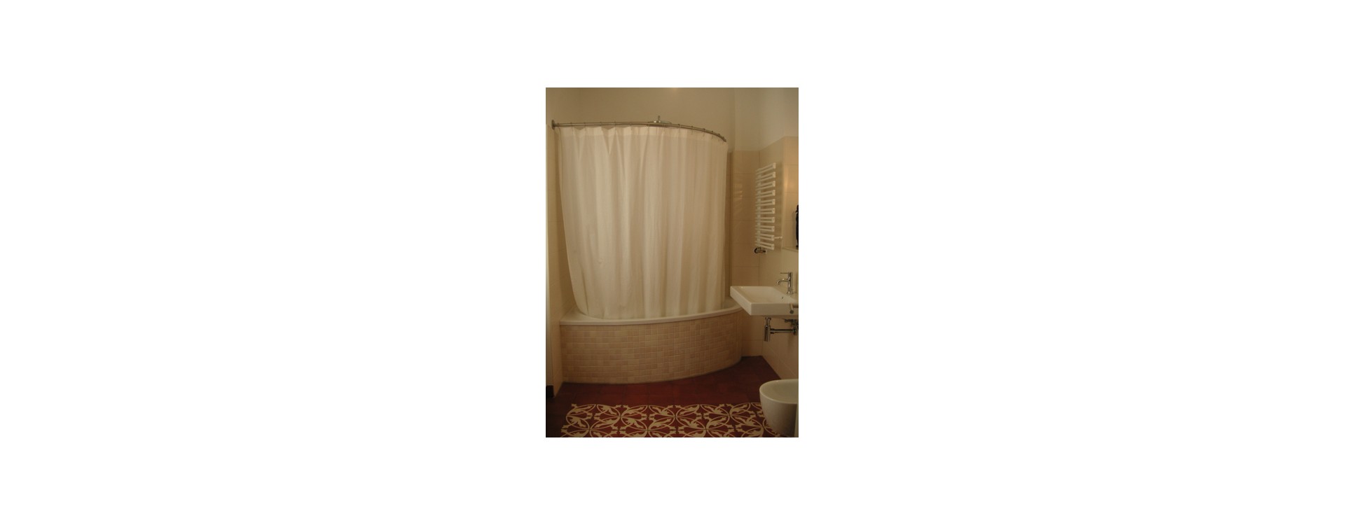 tringle rideau de douche sur-mesure baignoire asymétrique | GalboBain tringle rideau de douche sur-mesure baignoire asymétrique | GalboBain