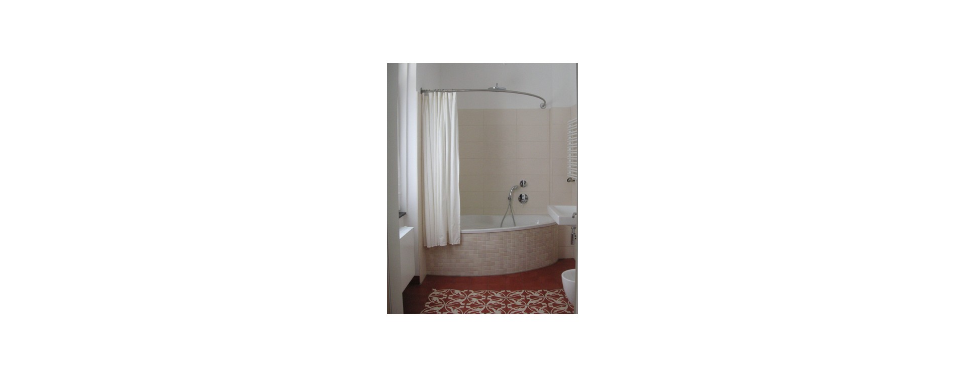 tringle rideau de douche sur mesure baignoire asymétrique tringle rideau de douche sur mesure baignoire asymétrique