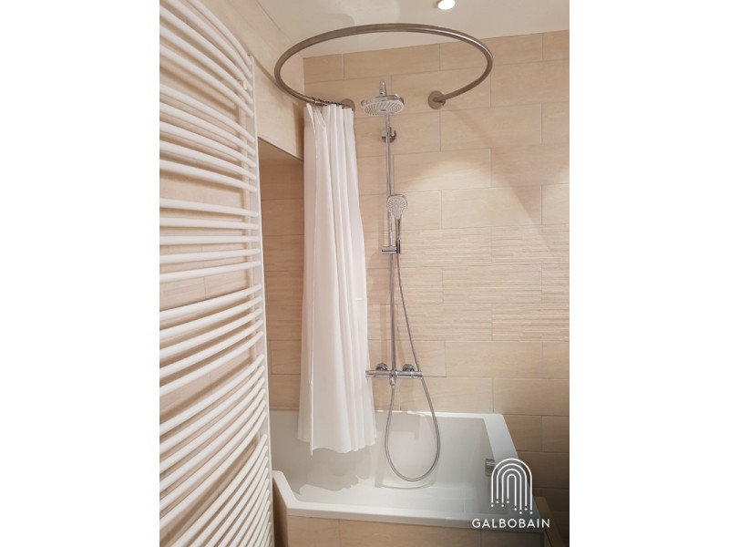 https://www.galbobain.fr/modules/ybc_blog/views/img/post/f98b9dc287-baignoire-neo-jacob-delafon-barre-rideau-douche-circulaire.jpg